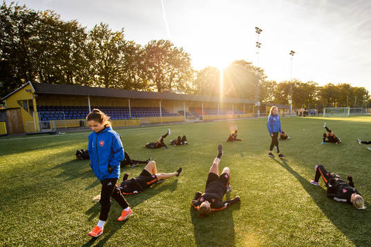 Limhamn Bunkeflos tränare Renée Slegers och fysioterapeut