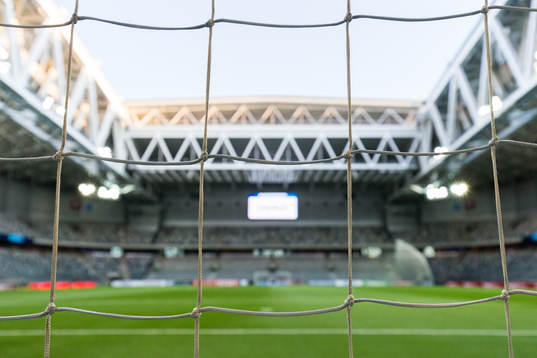 Nätmaskor på Tele2 Arena