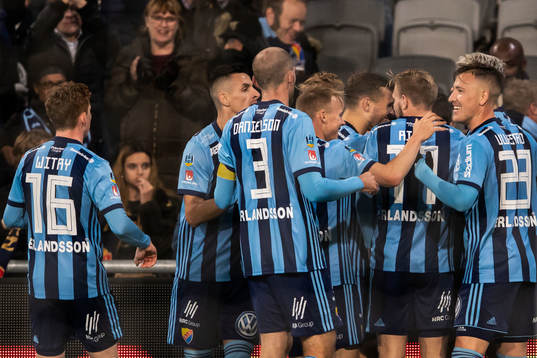 Djurgårdens Mohamed Buya Turay jublar med lagkamrater