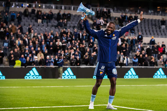 Djurgårdens Mohamed Buya Turay jublar