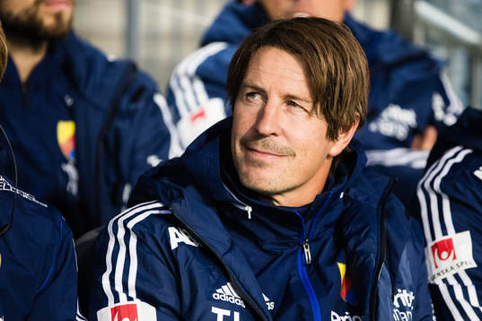 Djurgårdens tränare Thomas Lagerlöf innan