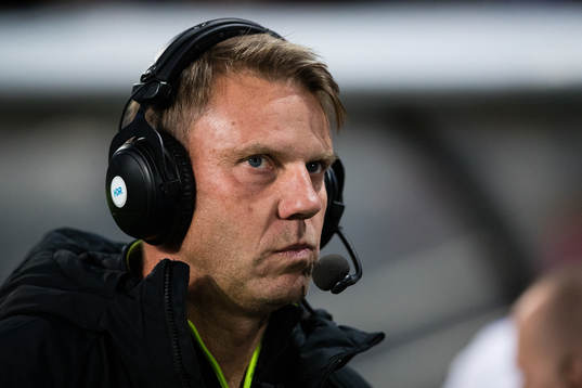 Falkenbergs tränare Hasse Eklund innan fotbollsmatchen i