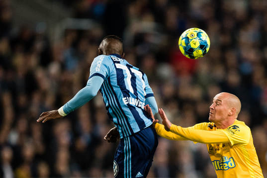 Djurgårdens Mohamed Buya Turay och Falkenbergs Christoffer