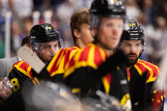 Brynäs Jaedon Descheneau deppar