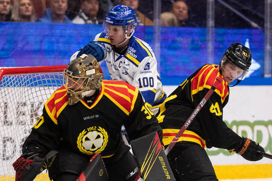 Brynäs målvakt Joacim Eriksson och Greg Scott och