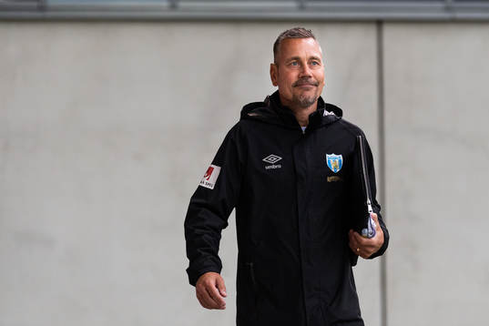 Marcus Lantz, head coach of Göteborg, arrive at a training