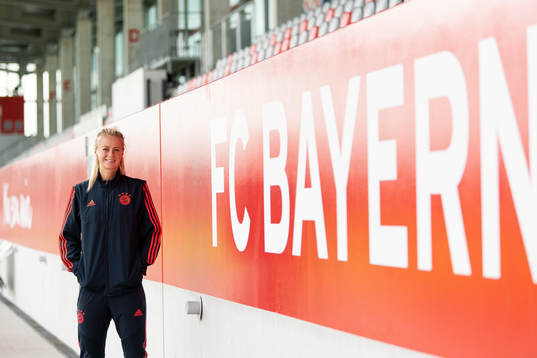 Amanda Ilestedt of Bayern Munich poses for a portrait