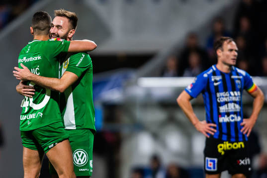 Hammarbys Muamer Tankovic och Nikola Djurdjic jublar