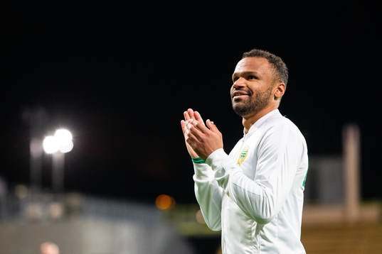 Hammarbys Serge-Junior Martinsson Ngouali jublar