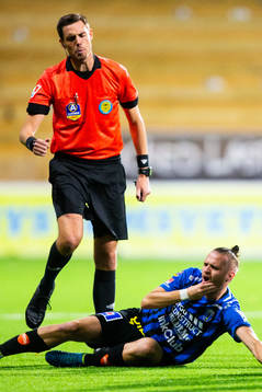 Sirius Jonas Lindberg och domare Magnus Lindgren