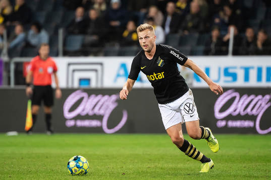 s Sebastian Larsson