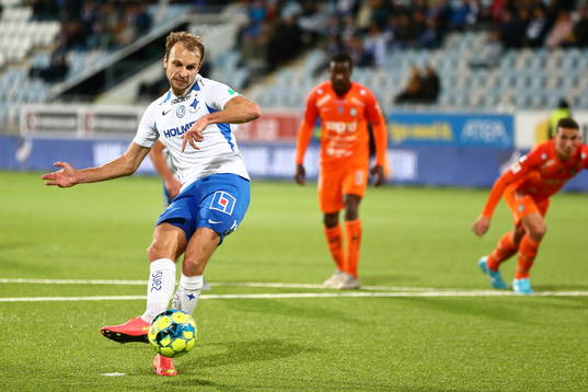 IFK Norrköpings Lars Krogh Gerson gör mål 2-0 på straff