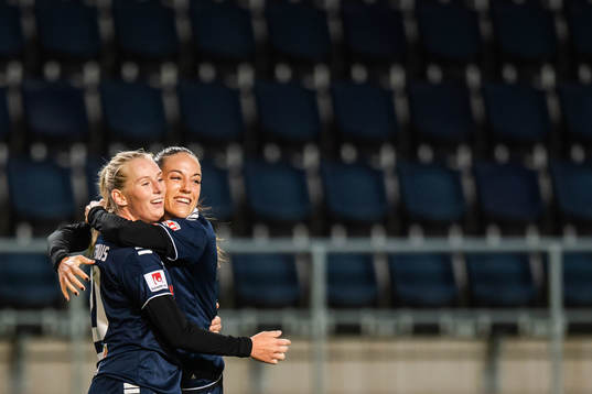 Linköpings Stina Blackstenius jublar