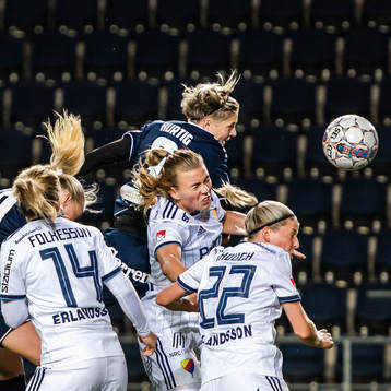 Linköpings Lina Hurtig gör 1-0