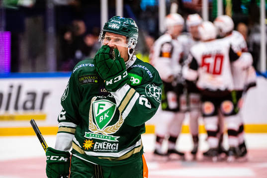 Färjestads Jesper Olofsson deppar