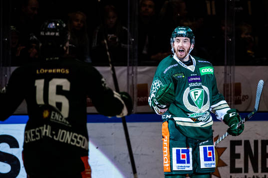 Färjestads Jonathon Blum jublar
