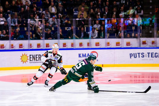 Malmö Redhawks Adam Ollas Mattsson och Färjestads Gustav
