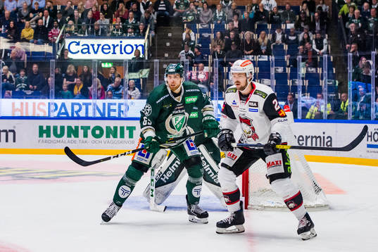 Färjestads Vojtech Mozik och Malmö Redhawks Emil Molin