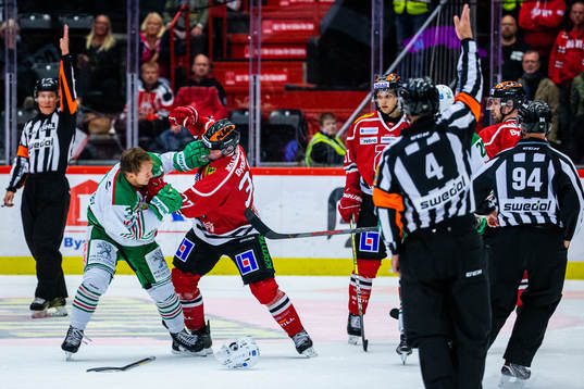 Rögles Daniel Bertov och Örebros Glenn Gustafsson