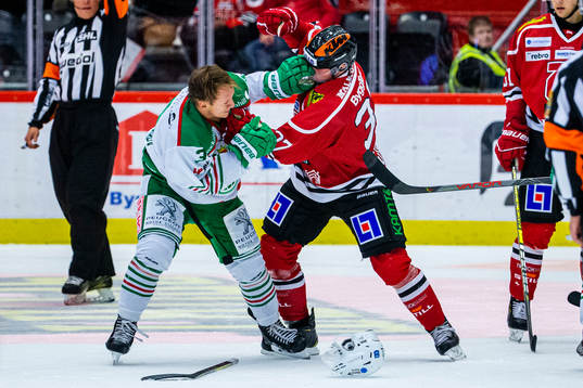 Rögles Daniel Bertov och Örebros Glenn Gustafsson