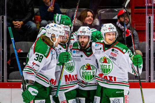 Rögles Taylor Matson jublar