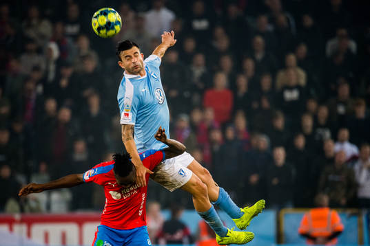 Malmö FFs Behrang Safari och Helsingborgs Mamudu Moro
