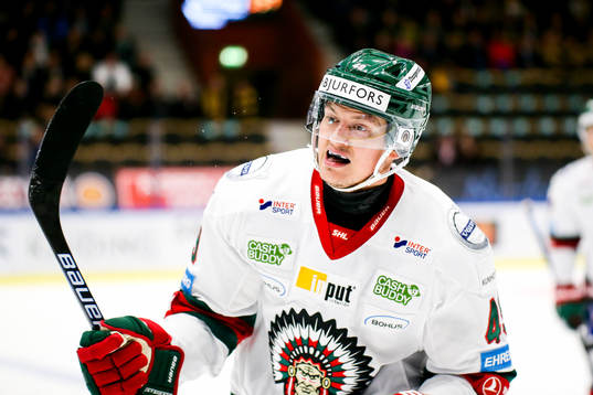 Frölundas Rhett Rakhshani jublar