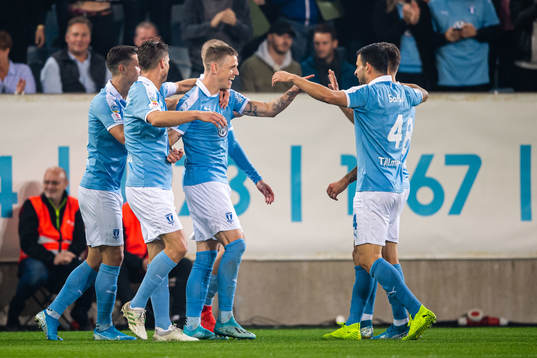 Malmö FFs Sören Rieks jublar med lagkamrater