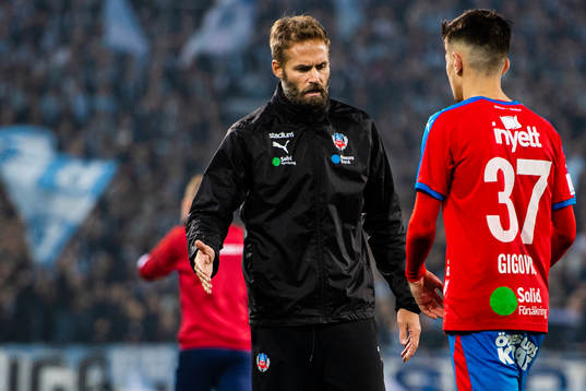 Helsingborgs tränare Olof Mellberg och Armin Gigovic deppar