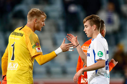 AFC Eskilstunas målvakt Ole Söderberg och IFK