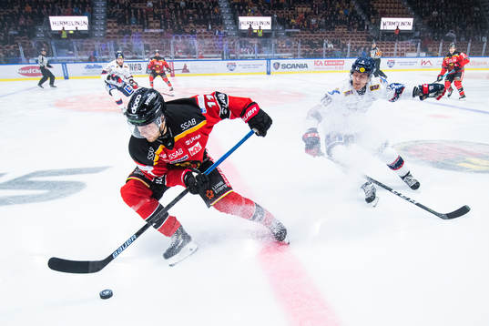 Luleås Petter Emanuelsson och Linköpings Patrik Lundh