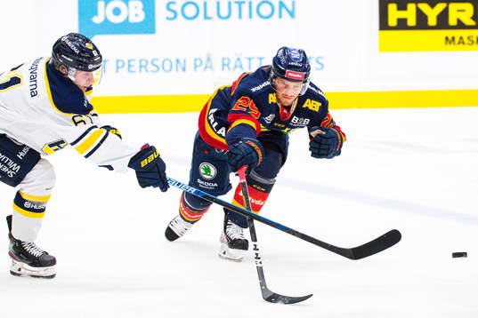 s Juuso Ikonen och Djurgårdens Sebastian Strandberg