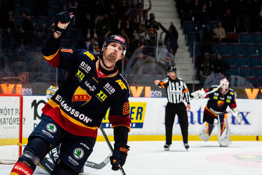 Djurgårdens Patrik Berglund jublar