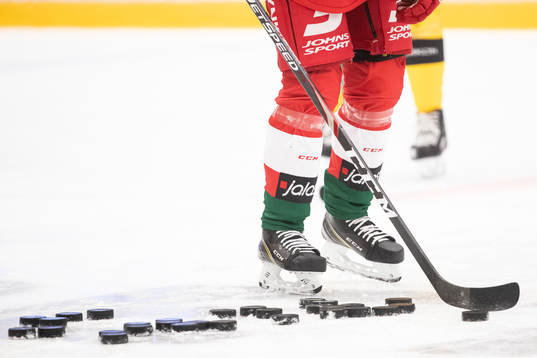 Puckar och klubba