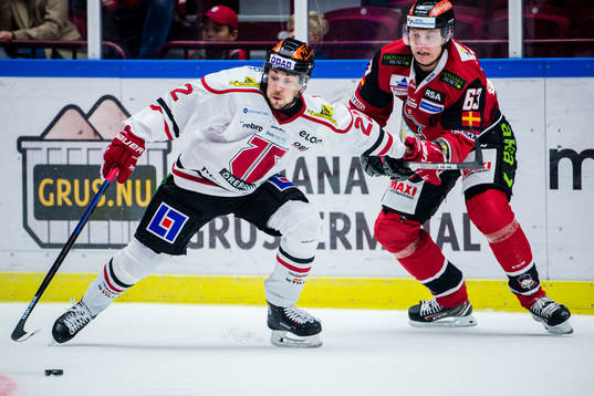 Örebros Jonathan Andersson och Malmö Redhawks Fredrik