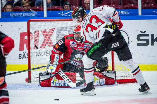 Örebros Christopher Mastomäki mot Malmö Redhawks