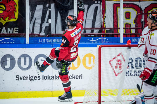 Malmö Redhawks Emil Molin jublar