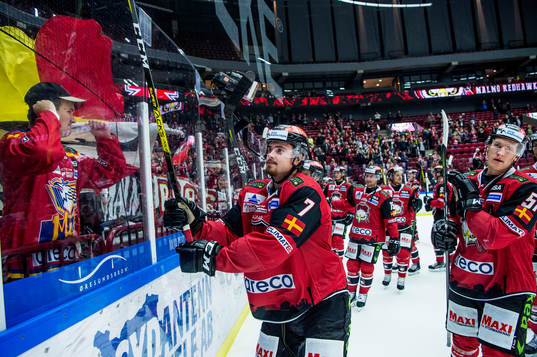 Malmö Redhawks Marcus Björk jublar
