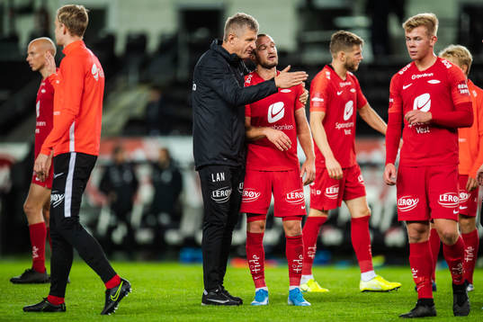 Lars Arne Nilsen, head coach and Veton Berisha of Brann