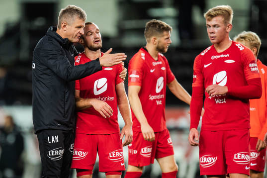 Lars Arne Nilsen, head coach and Veton Berisha of Brann