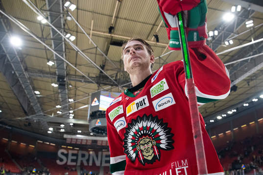 Frölundas Johan Sundström tackar publiken