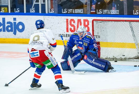 Oskarshamns Simon Després och målvakt Fredrik
