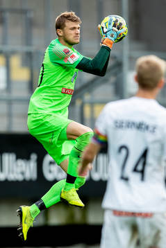 Brommapojkarnas målvakt Simon Graasvoll