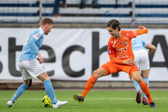 Malmö FFs Anders Christiansen och AFC Eskilstunas Adi Nalic