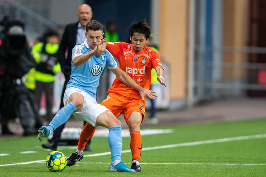 Malmö FFs Marcus Antonsson och AFC Eskilstunas Soya