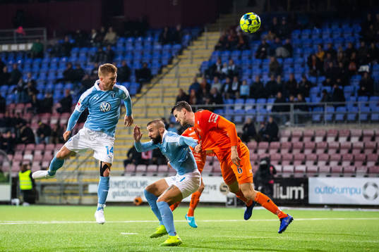Malmö FFs Anders Christiansen gör 0-1