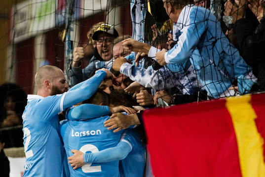 Malmö FFs Jo Inge Berge och Eric Larsson jublar