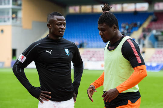 Malmö FFs Bonke Innocent och AFC Eskilstunas
