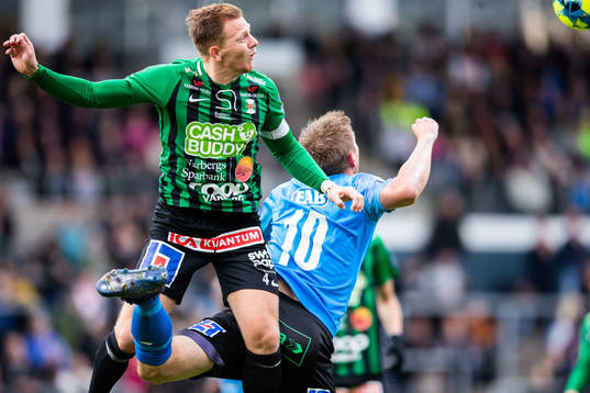 Varbergs Jesper Modig och Halmstads Mikael Boman