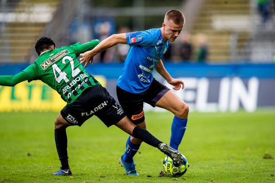 Halmstads Erik Ahlstrand mot Varbergs Keanin Ayer Boya